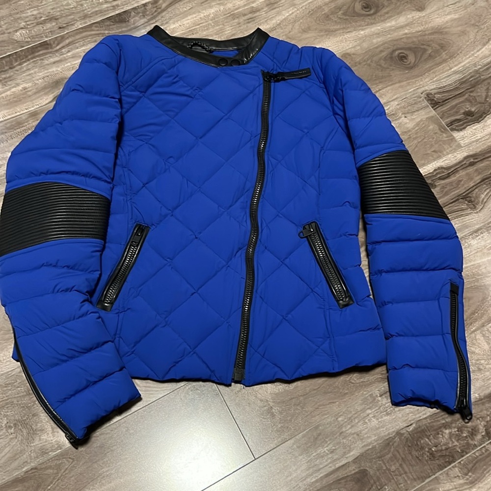 🔥🔥MACKAGE – Zelie Light Down Jacket
COBALT / L